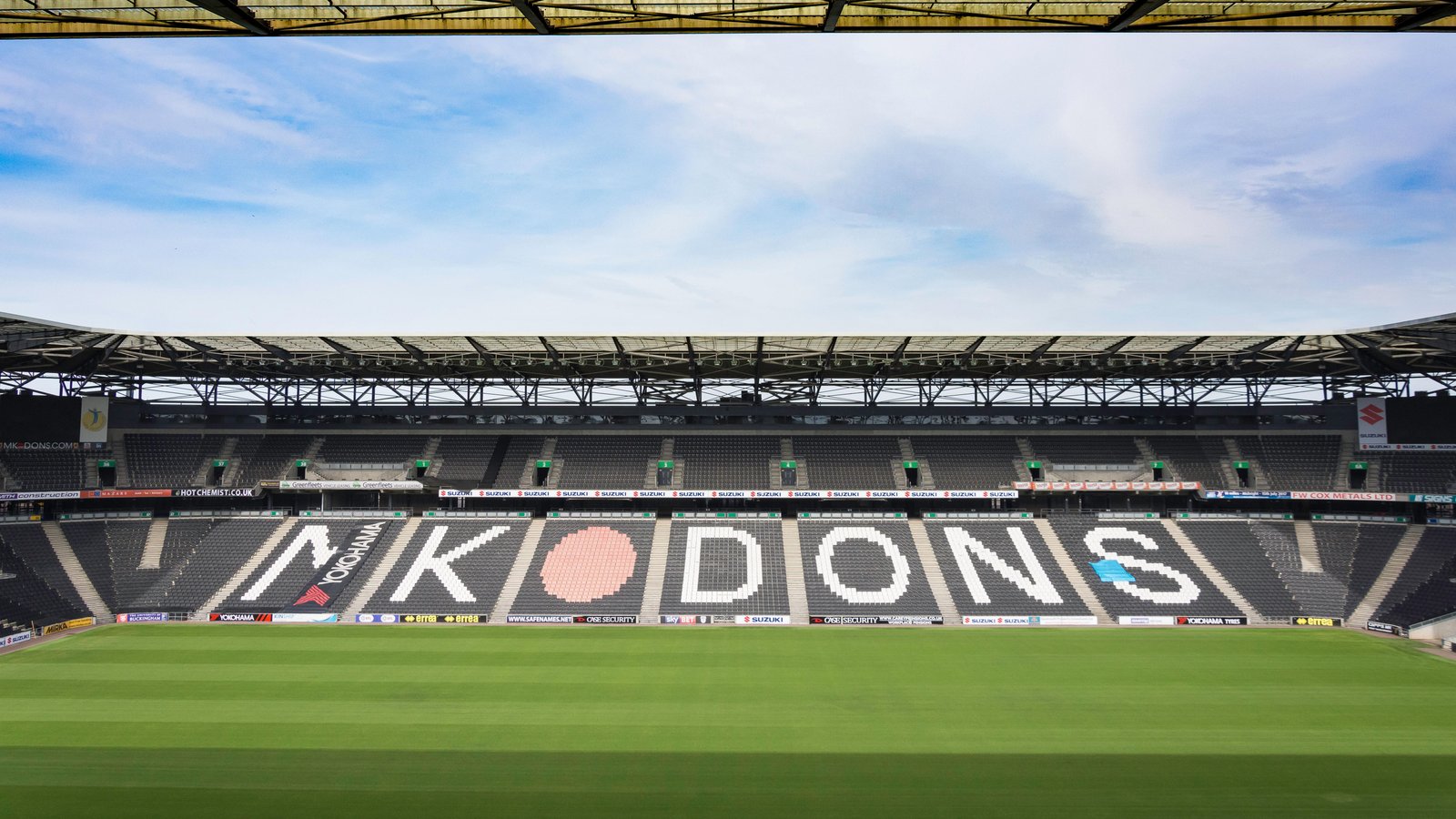 JM66KCMilton Keynes Dons F.C. 1